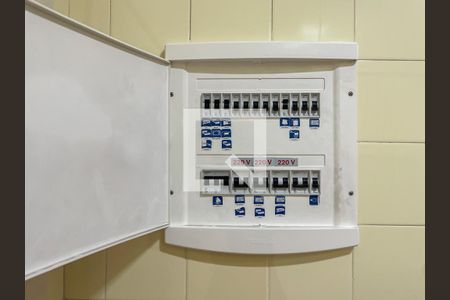 Apartamento à venda com 85m², 3 quartos e 2 vagasQuadro de luz