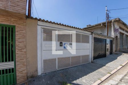 Casa para alugar com 65m², 2 quartos e 1 vagaFachada