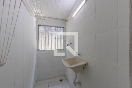 Casa para alugar com 65m², 2 quartos e 1 vagaÁrea de Serviço