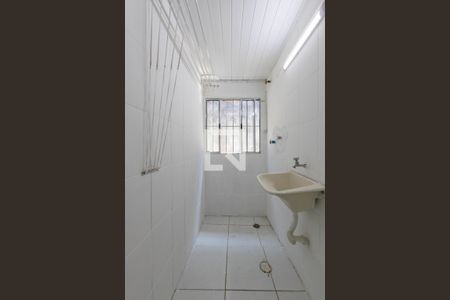 Casa para alugar com 65m², 2 quartos e 1 vagaÁrea de Serviço