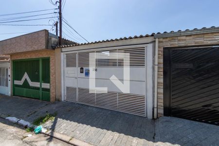 Casa para alugar com 65m², 2 quartos e 1 vagaFachada
