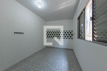 Quarto 2 de casa para alugar com 2 quartos, 65m² em Vila Primavera, São Paulo