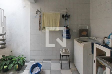 Casa à venda com 250m², 2 quartos e 1 vagaÁrea de Serviço