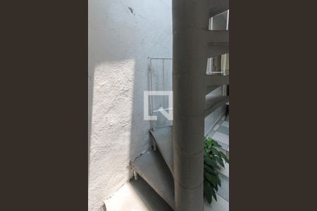 Casa à venda com 250m², 2 quartos e 1 vagaÁrea de Serviço