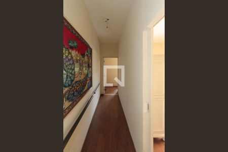 Casa à venda com 250m², 2 quartos e 1 vagaCorredor