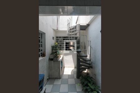 Casa à venda com 250m², 2 quartos e 1 vagaÁrea de Serviço