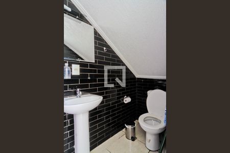 Casa para alugar com 200m², 3 quartos e 4 vagasGaragem - banheiro