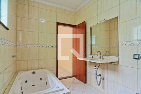 Casa para alugar com 200m², 3 quartos e 4 vagasBanheiro da Suíte 2