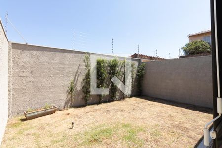 Casa para alugar com 154m², 3 quartos e 2 vagas Casa para alugar com 154m², 3 quartos e 2 vagasQuintal