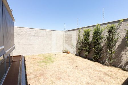 Casa para alugar com 154m², 3 quartos e 2 vagas Casa para alugar com 154m², 3 quartos e 2 vagasQuintal