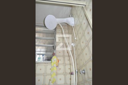 Casa à venda com 200m², 4 quartos e 2 vagasBanheiro