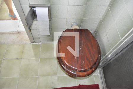 Casa à venda com 200m², 4 quartos e 2 vagasBanheiro