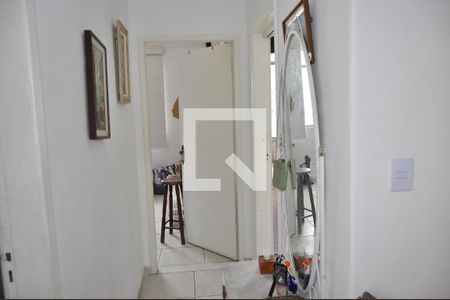 Casa à venda com 200m², 4 quartos e 2 vagasCorredor