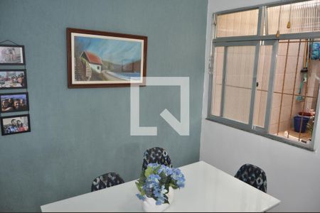 Casa à venda com 200m², 4 quartos e 2 vagasCozinha