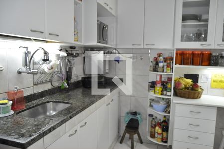 Cozinha de casa à venda com 4 quartos, 190m² em Engenho Novo, Rio de Janeiro