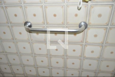 Casa à venda com 200m², 4 quartos e 2 vagasBanheiro