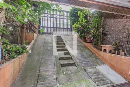 Casa à venda com 115m², 2 quartos e 1 vagaRampa de Acesso e Jardim