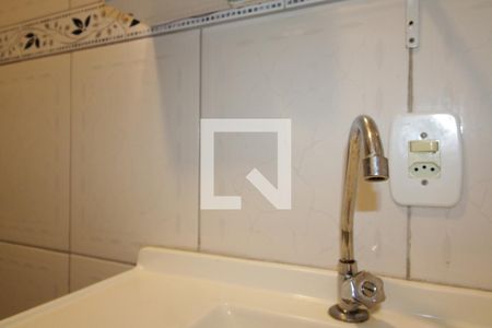 Casa à venda com 140m², 2 quartos e 2 vagasBanheiro