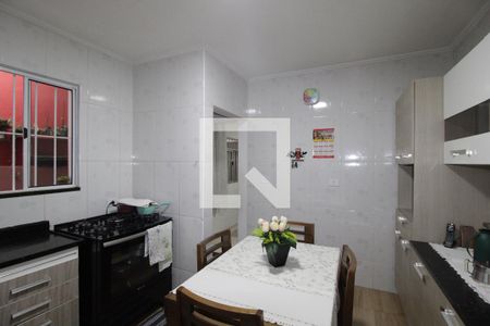 Casa à venda com 140m², 2 quartos e 2 vagasCozinha