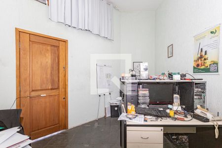 Casa à venda com 167m², 2 quartos e 2 vagasEscritorio Garagem