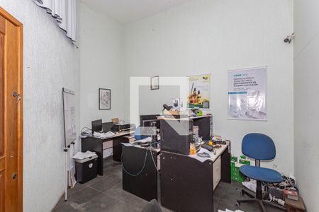 Casa à venda com 167m², 2 quartos e 2 vagasEscritorio Garagem