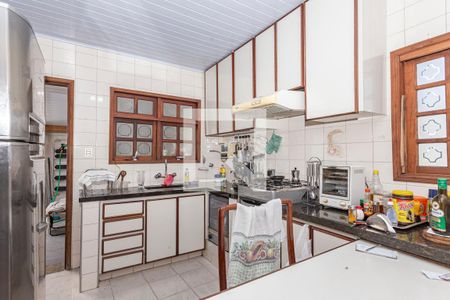 Casa à venda com 167m², 2 quartos e 2 vagasCozinha