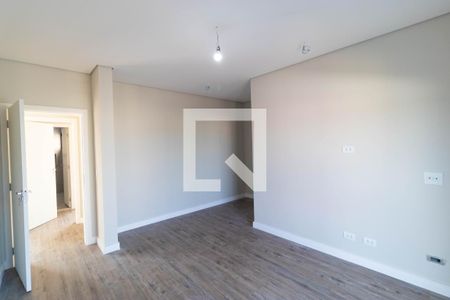 Casa de condomínio à venda com 252m², 3 quartos e 4 vagasSuíte 02