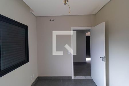 Casa de condomínio à venda com 252m², 3 quartos e 4 vagasEscritório