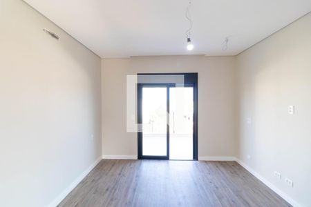 Casa de condomínio à venda com 252m², 3 quartos e 4 vagasSuíte 01