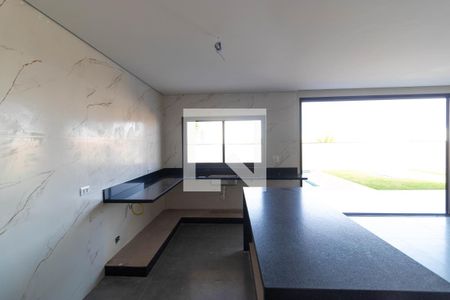 Casa de condomínio à venda com 252m², 3 quartos e 4 vagasCozinha