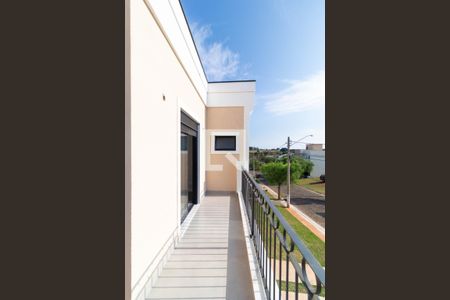 Casa de condomínio à venda com 252m², 3 quartos e 4 vagasSacada das Suíte