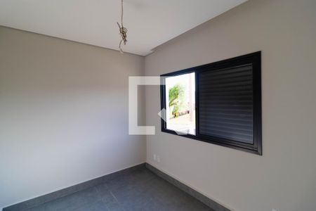 Casa de condomínio à venda com 252m², 3 quartos e 4 vagasEscritório