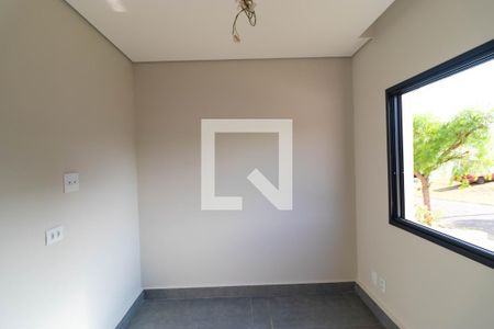 Casa de condomínio à venda com 252m², 3 quartos e 4 vagasEscritório