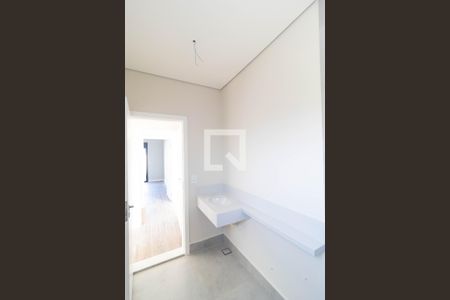 Casa de condomínio à venda com 252m², 3 quartos e 4 vagasBanheiro da Suíte 03