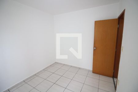 Quarto 2 de apartamento para alugar com 2 quartos, 50m² em Novo Riacho, Contagem