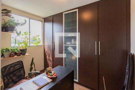 Quarto 1 de apartamento à venda com 2 quartos, 44m² em Santa Efigênia, Belo Horizonte