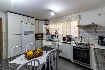 Casa à venda com 240m², 3 quartos e 2 vagasCozinha