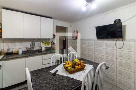 Casa à venda com 240m², 3 quartos e 2 vagasCozinha