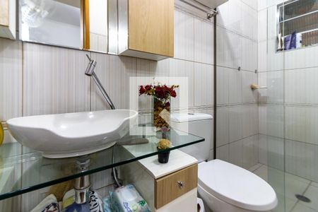 Casa à venda com 240m², 3 quartos e 2 vagasBanheiro do Quarto 1