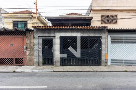 Casa à venda com 240m², 3 quartos e 2 vagasFachada