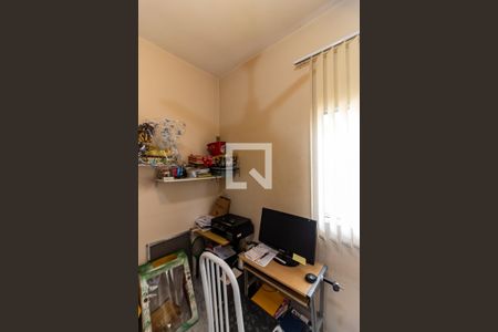 Casa à venda com 240m², 3 quartos e 2 vagasQuarto 3