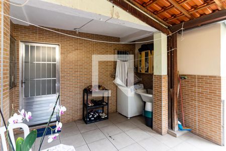 Casa à venda com 240m², 3 quartos e 2 vagasEdícula