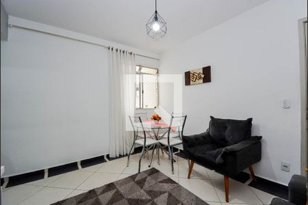 Sala de apartamento à venda com 2 quartos, 55m² em Jardim Odete, Guarulhos
