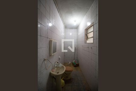 Banheiro de casa à venda com 6 quartos, 115m² em Limoeiro, São Paulo