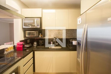 Apartamento à venda com 102m², 2 quartos e 2 vagas Apartamento à venda com 102m², 2 quartos e 2 vagasCozinha