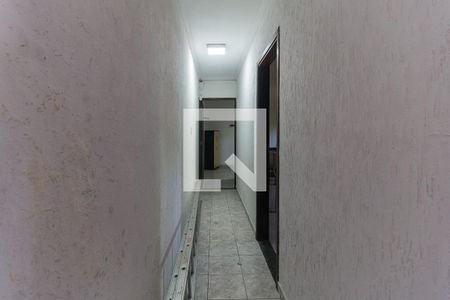 Corredor de casa para alugar com 2 quartos, 175m² em Vila Santa Maria, Poá