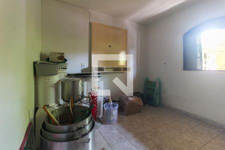Quarto 1 de casa para alugar com 2 quartos, 175m² em Vila Santa Maria, Poá