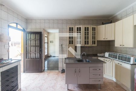 Casa para alugar com 175m², 4 quartos e 4 vagasCozinha