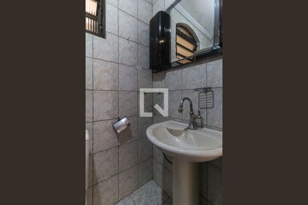 Casa para alugar com 175m², 4 quartos e 4 vagasBanheiro