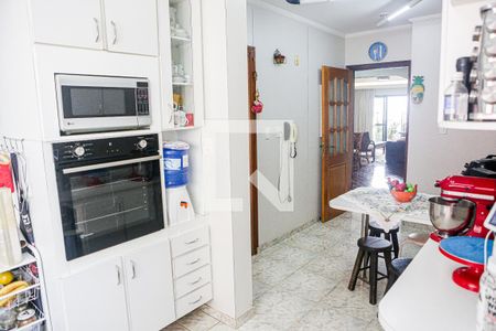 Apartamento à venda com 196m², 3 quartos e 2 vagasCozinha